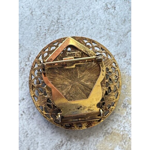 Vintage Gold Aries Zodiac Brooch Pin With Intricate Filigree Design & Ram Motif - Picture 5 of 5